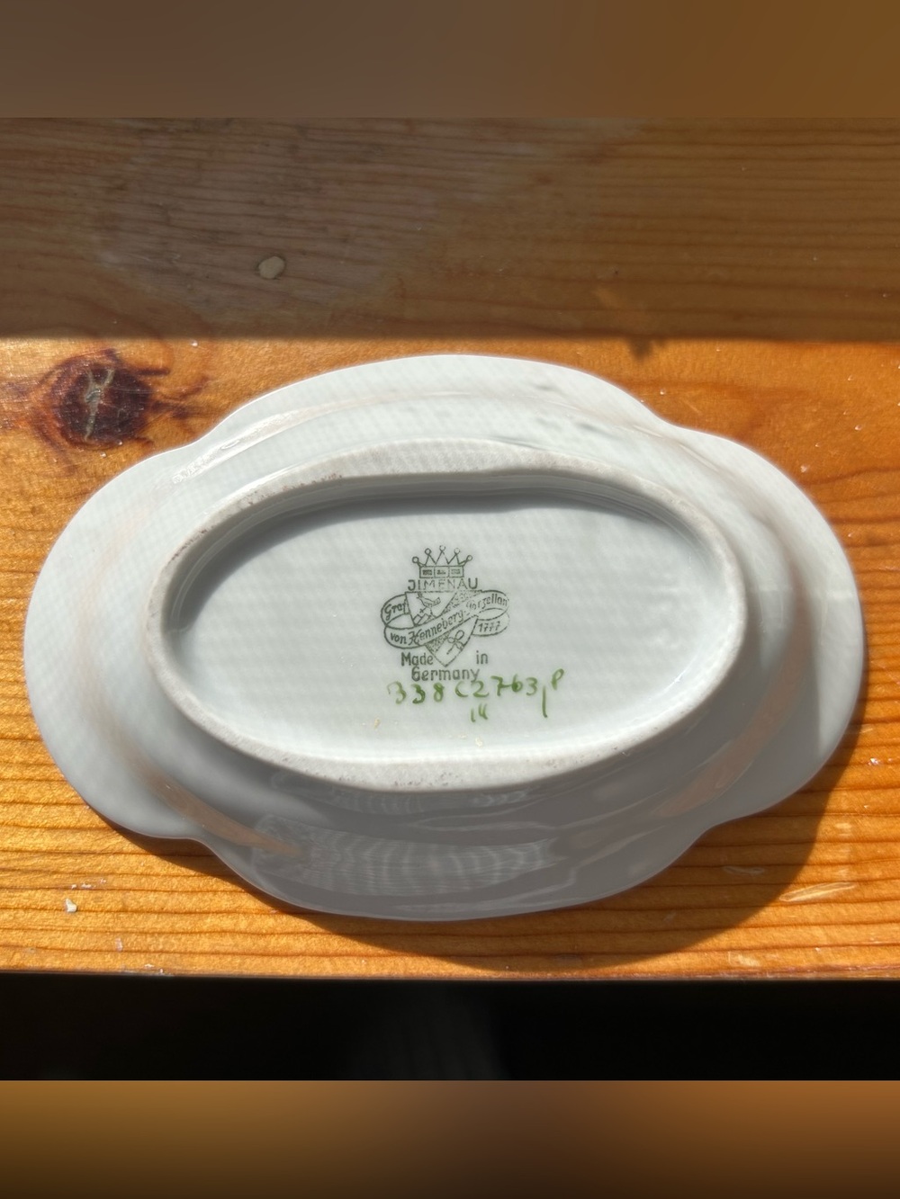 Porcelain gold ring dish - Picture 4 of 4